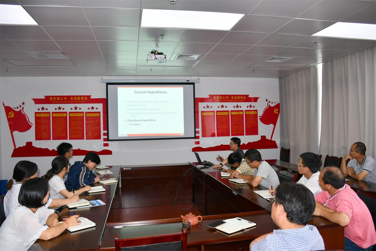 美国克莱姆森大学王高峰教授到我院开展学术交流