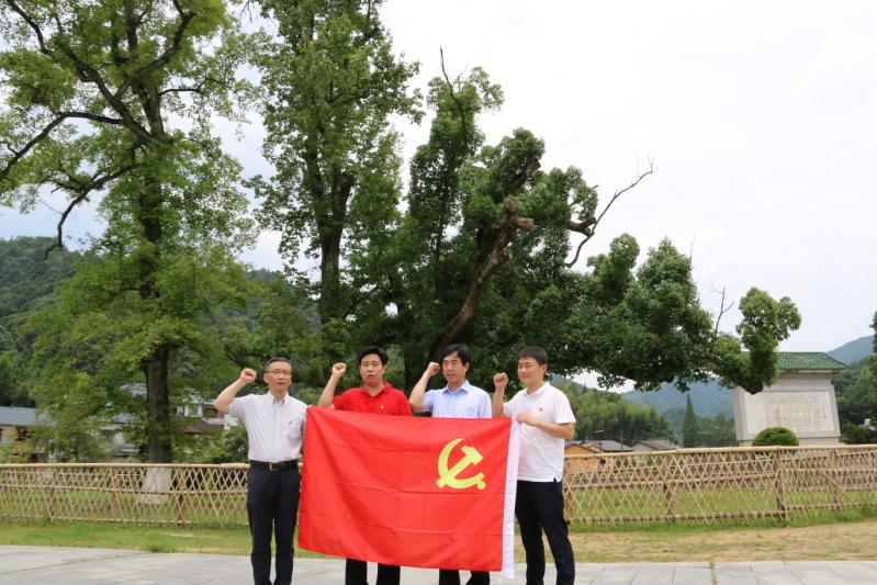 熊绍员赴永新县开展“传承红色基因 加快产业创新”主题教育调研