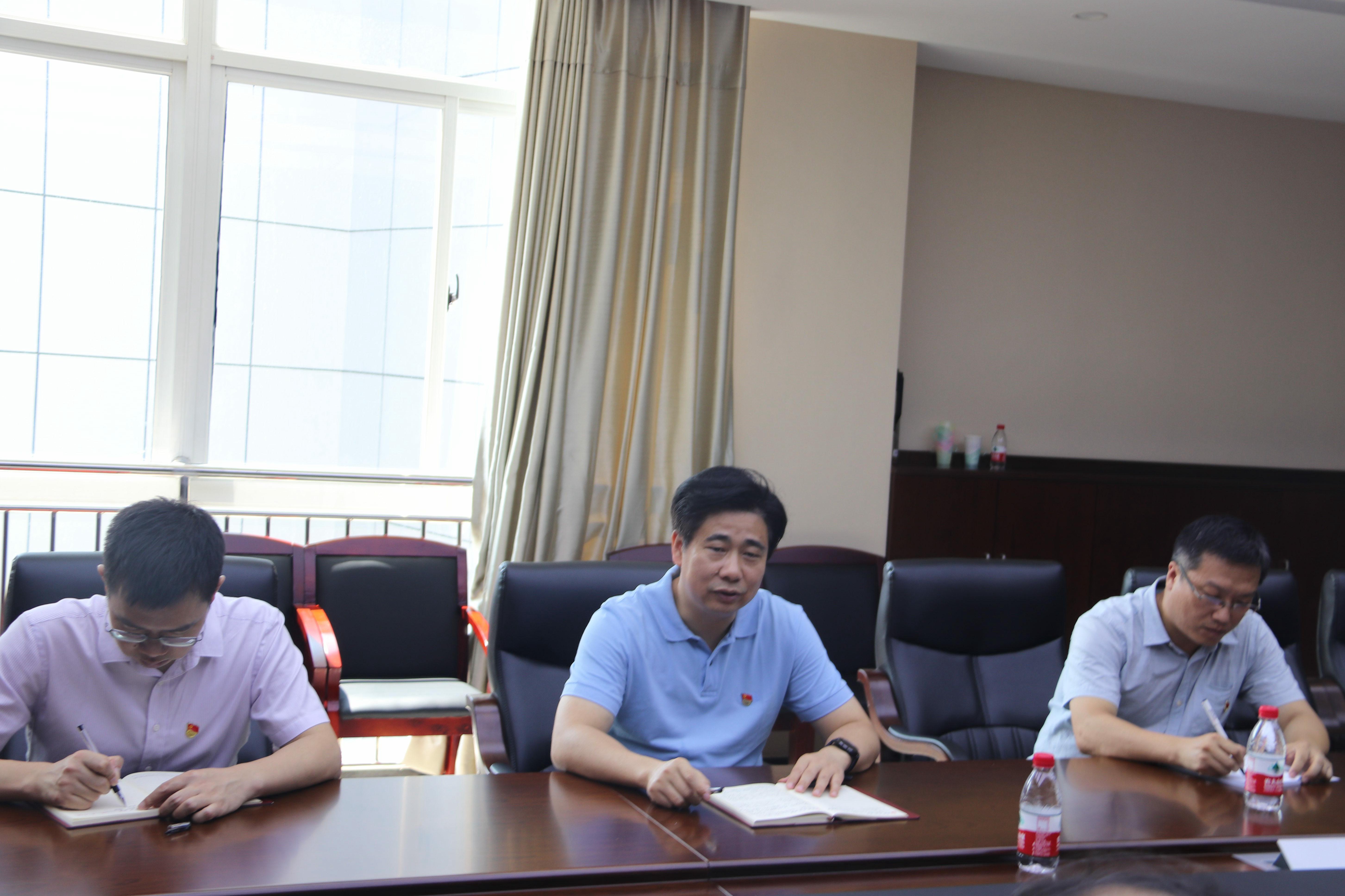 熊绍员深入研究所党支部督促落实主题教育工作