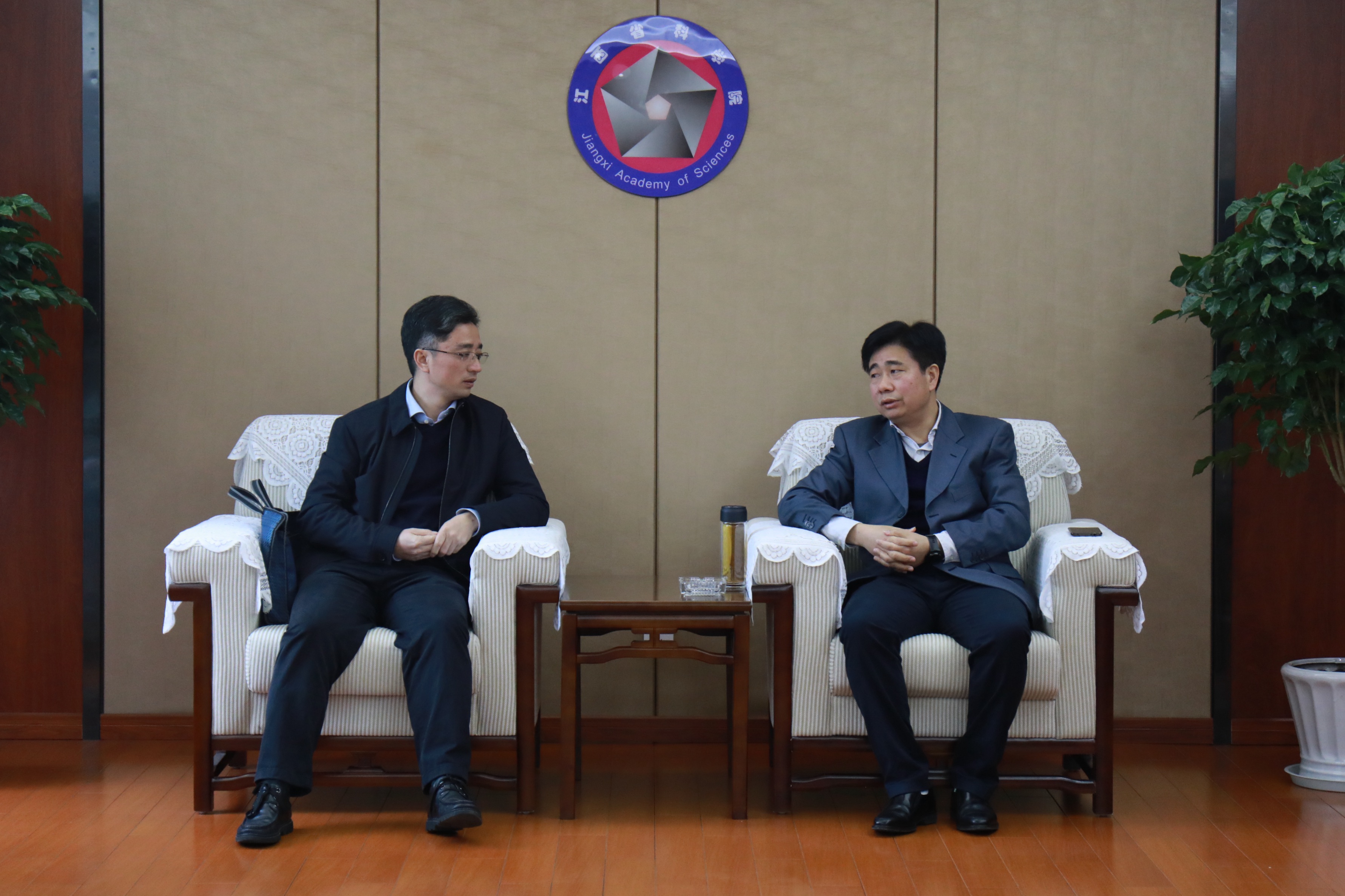 我院召开与赣南科学院合作对接会