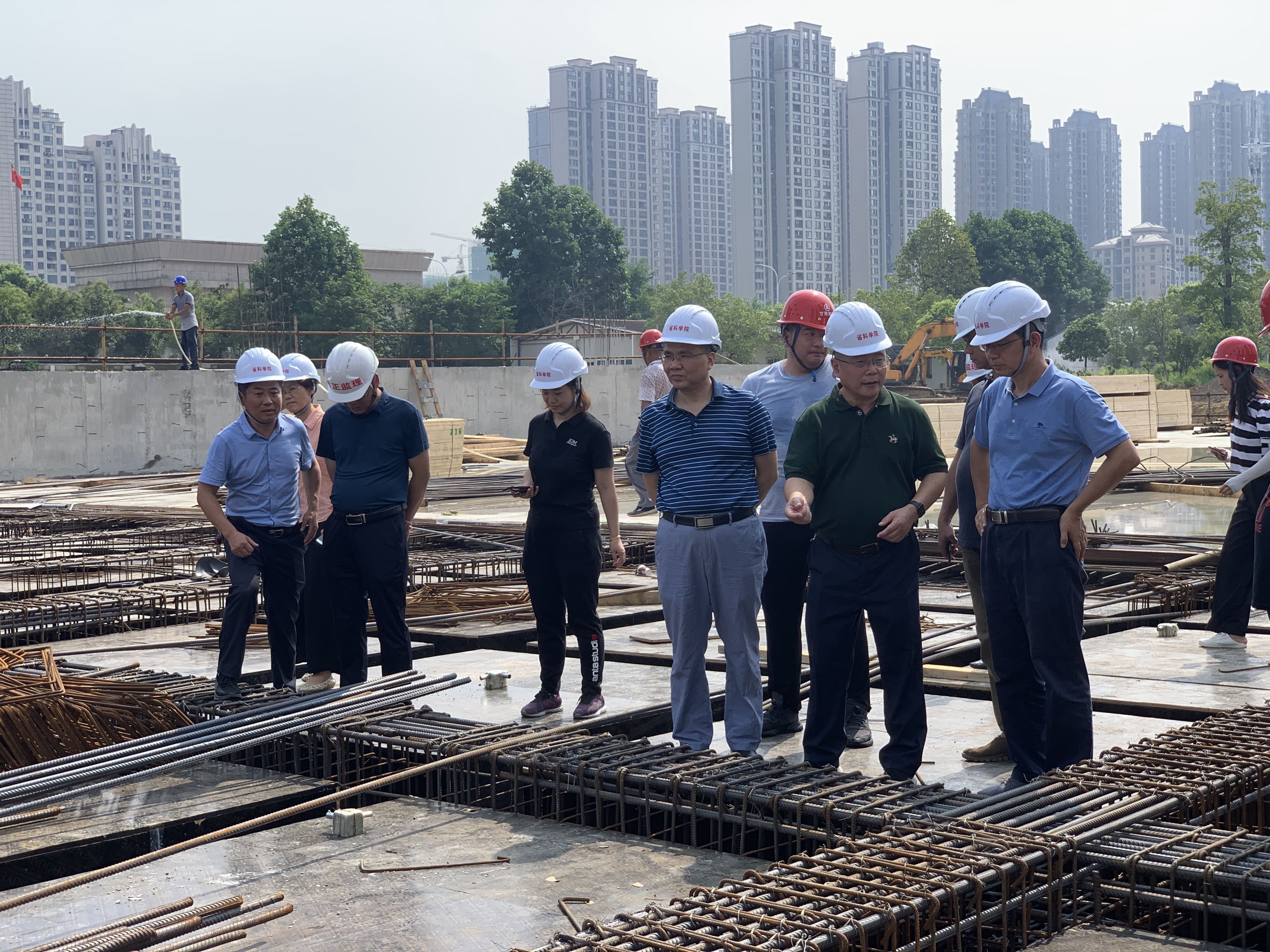 李雄辉、古和今调研江西产业技术创新与育成中心工程建设项目