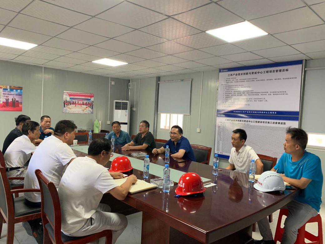 李雄辉调研江西产业技术创新与育成中心工程建设项目