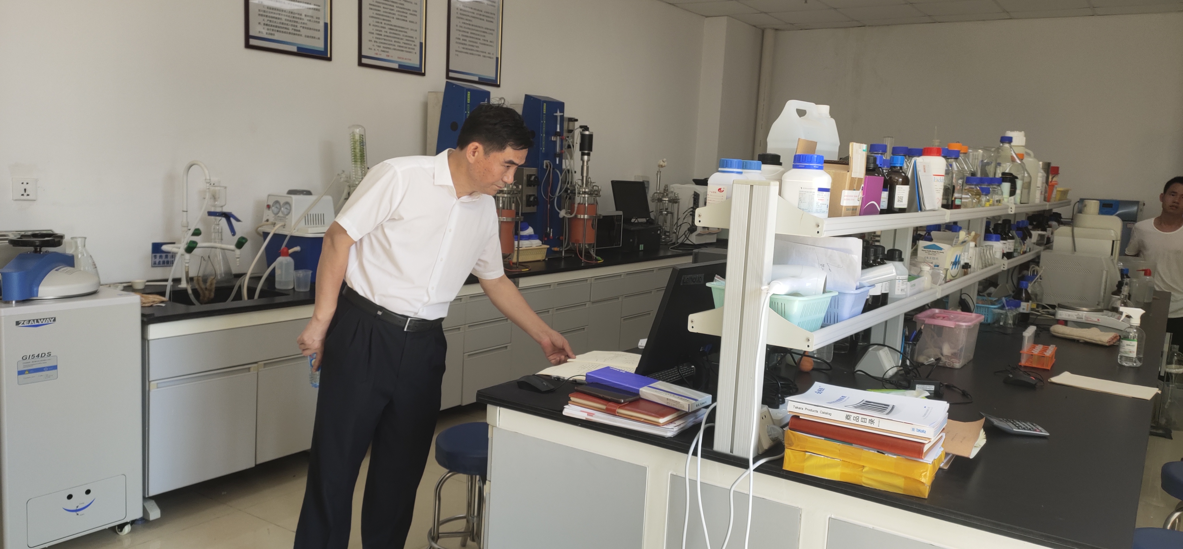 魏国汶带队检查我院全国文明单位创建工作