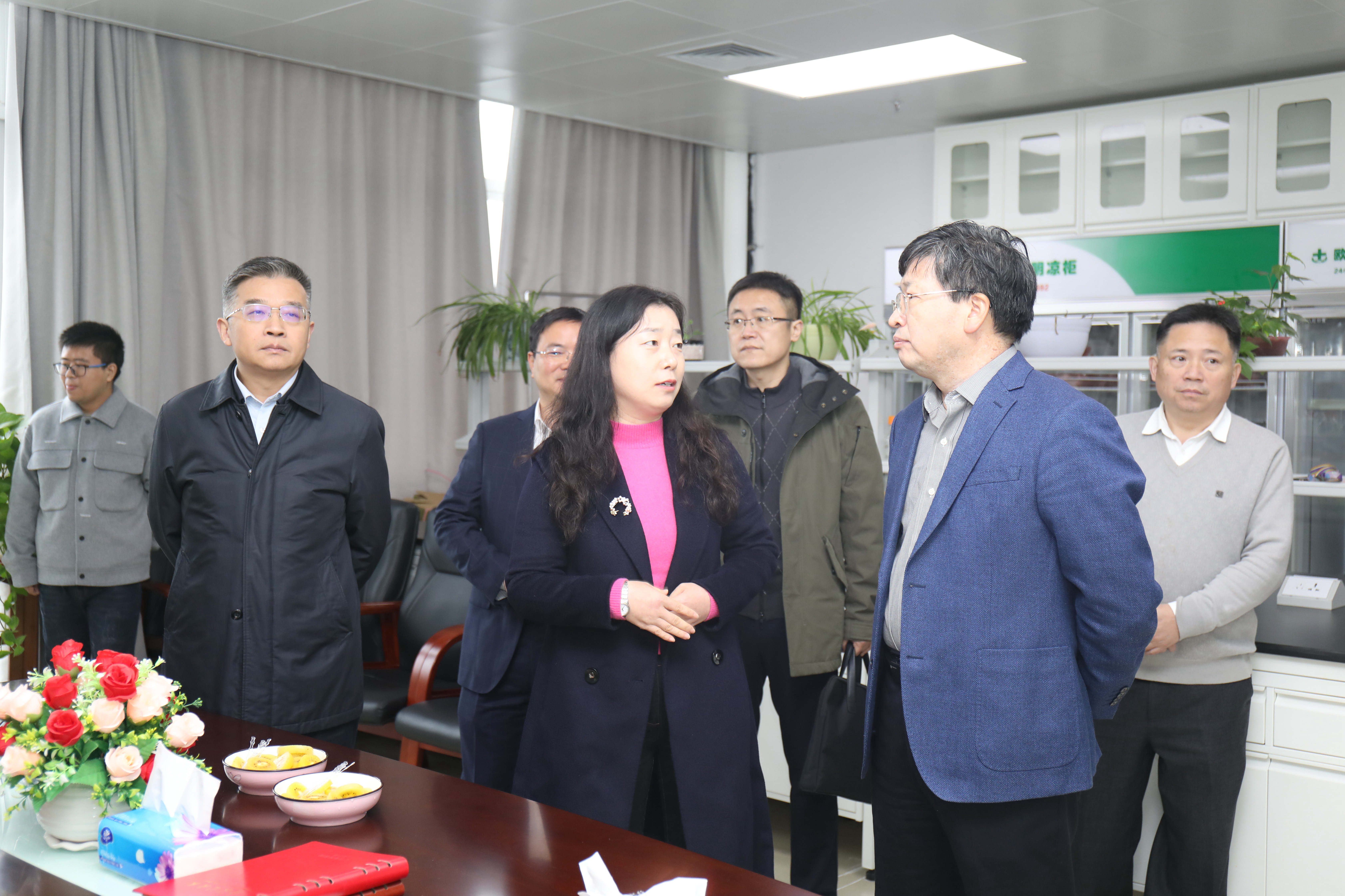 邓秀新院士走进园艺植物高值利用研究室