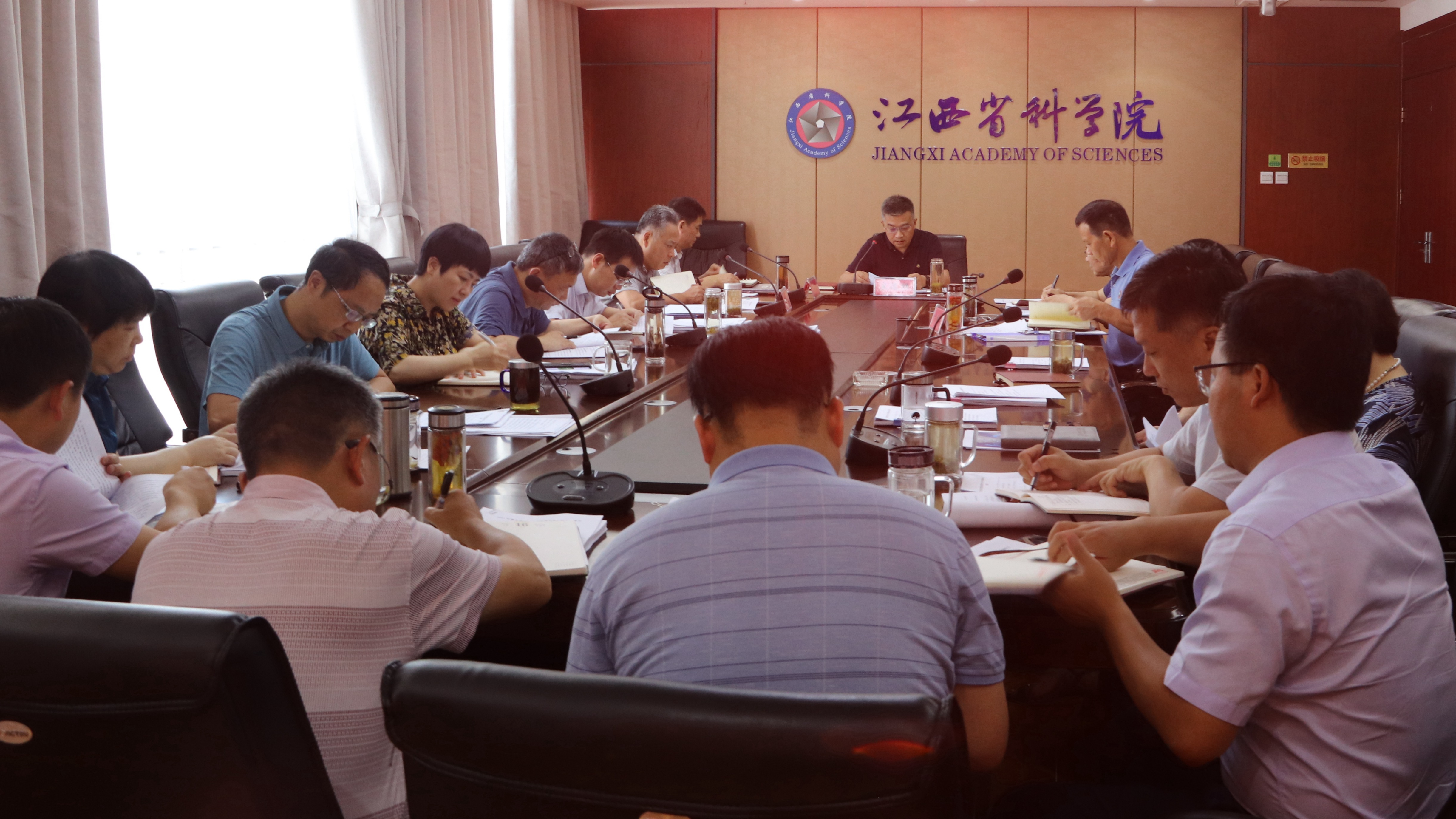 院党组理论学习中心组专题研讨习近平总书记“七一”重要讲话精神