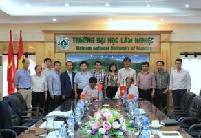 生物资源研究所与越南国家林业大学签订战略合作协议