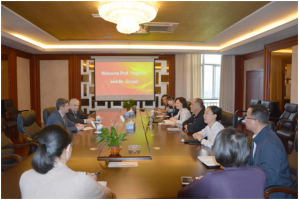 乌克兰国家科学院院士应邀来我所开展学术交流