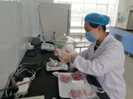 微生物研究所开展以“科技帮扶”为主题的 学雷锋志愿服务活动