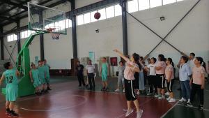 我院组织男子篮球团体赛、女子篮球趣味赛活动