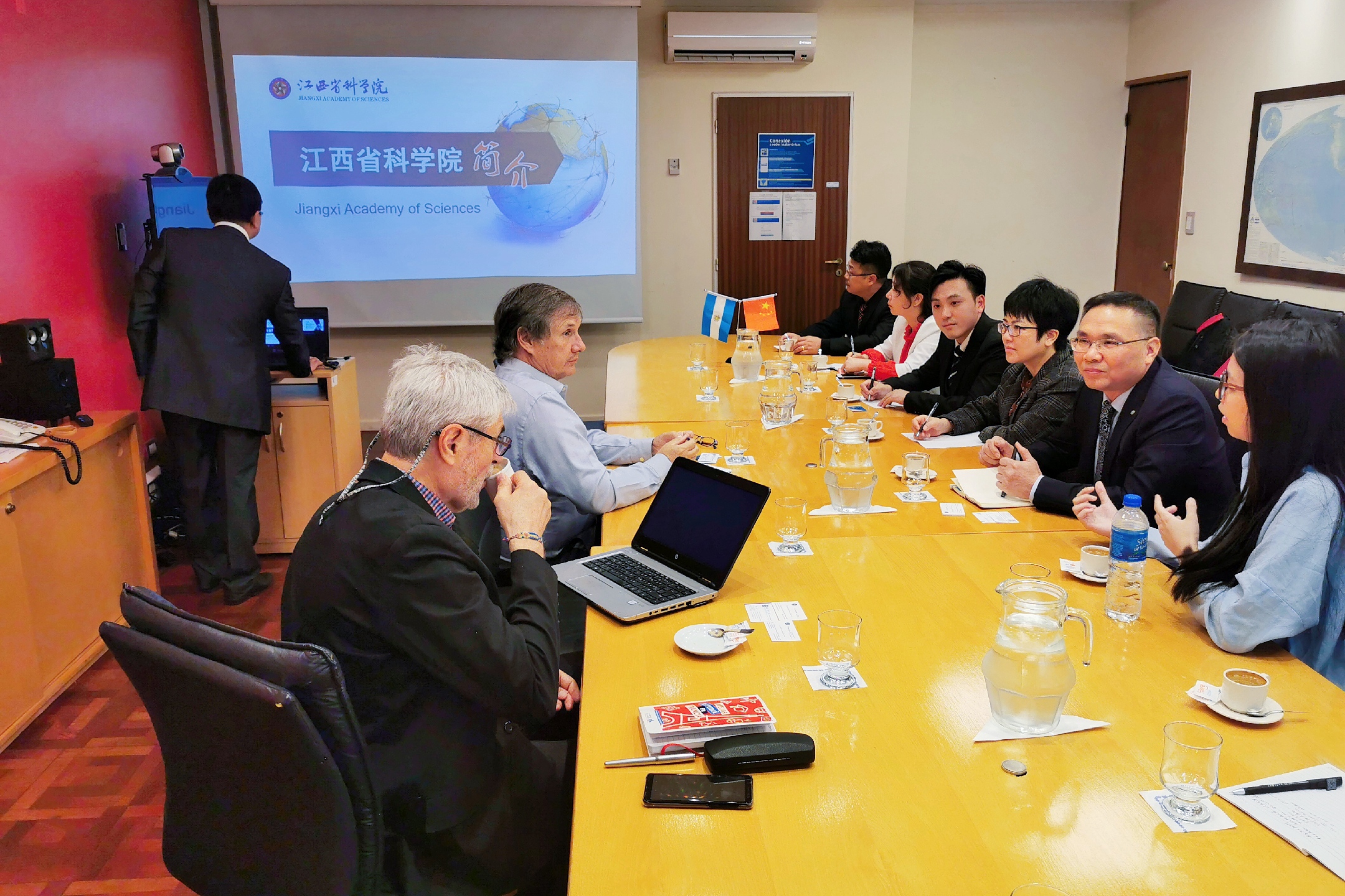 2、李雄辉副院长介绍江西省科学概况.jpg