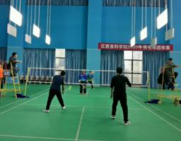 恭喜我所羽毛球队荣获院羽毛球团体赛季军