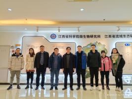 中科院武汉病毒所周溪研究员应邀到我所进行学术交流