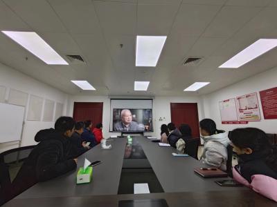 江西省产业技术研究院举办“学习榜样精神  汲取奋进力量”道德大讲堂活动