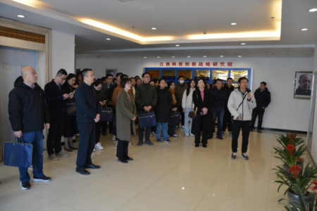 省社联赵华伟一行来科技战略研究所参观交流