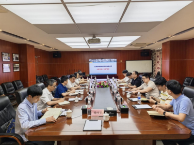 科技战略研究所在南昌开展工业机器人产业调研   